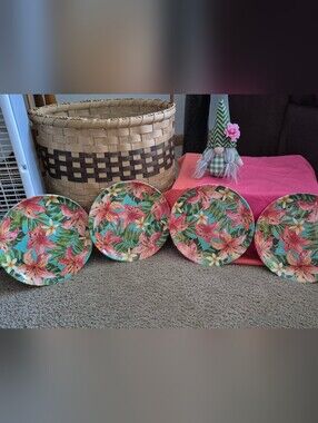 Tropical Floral Melamine Salad Plates -Set Of 4.... NEW WITHOUT TAGS